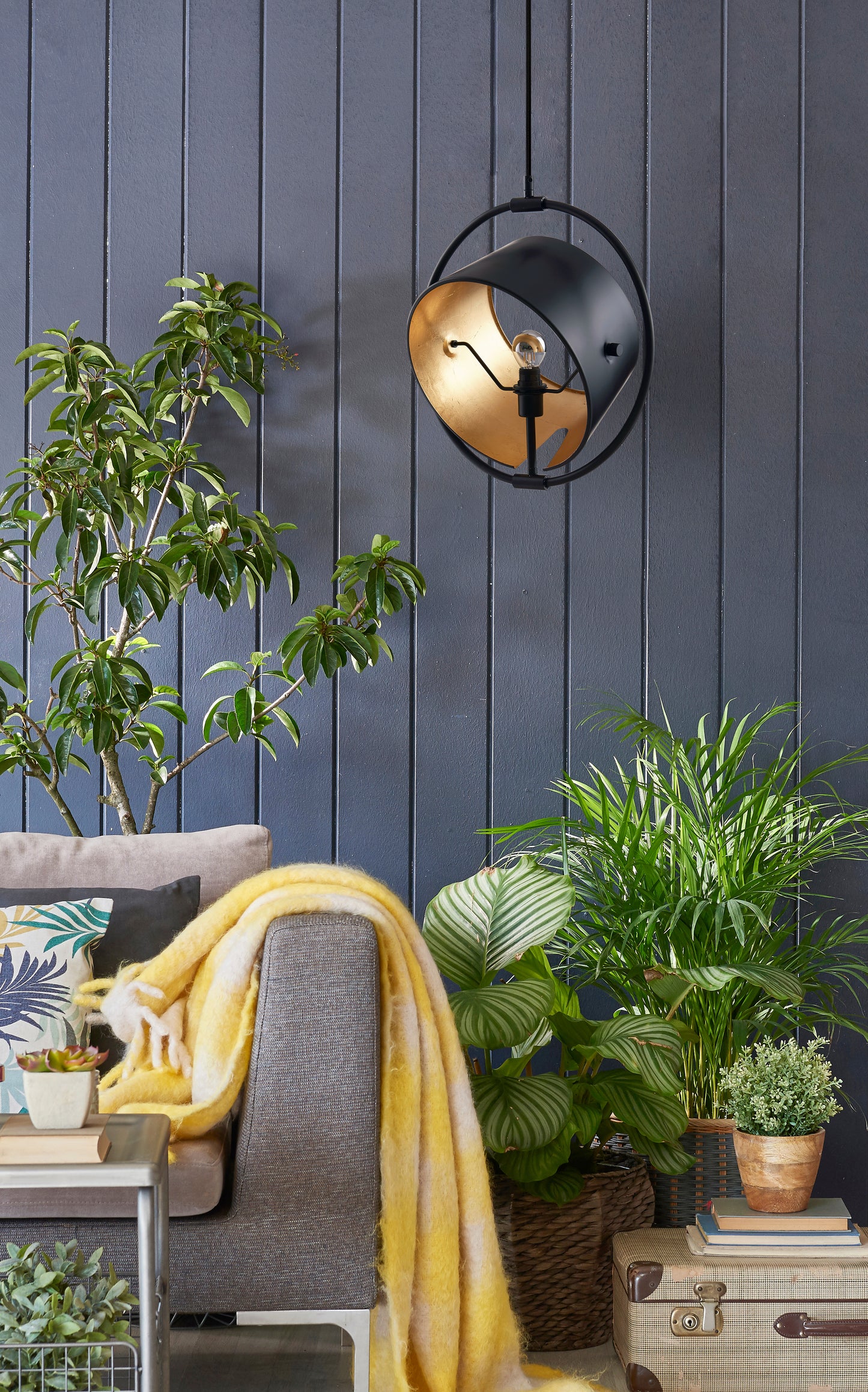 Trinity Black Pendant Lamp